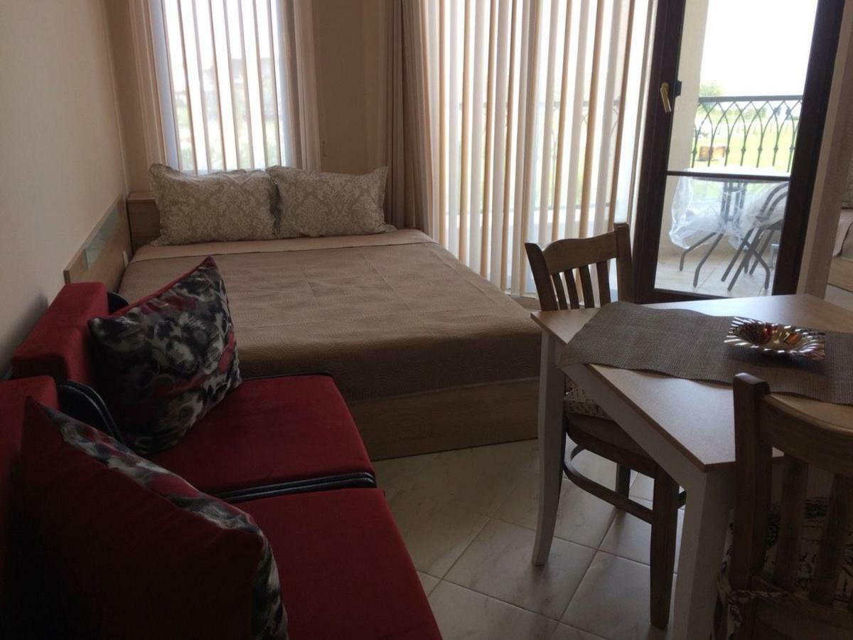 Sarafovo D&V Apartments Burgas Екстер'єр фото